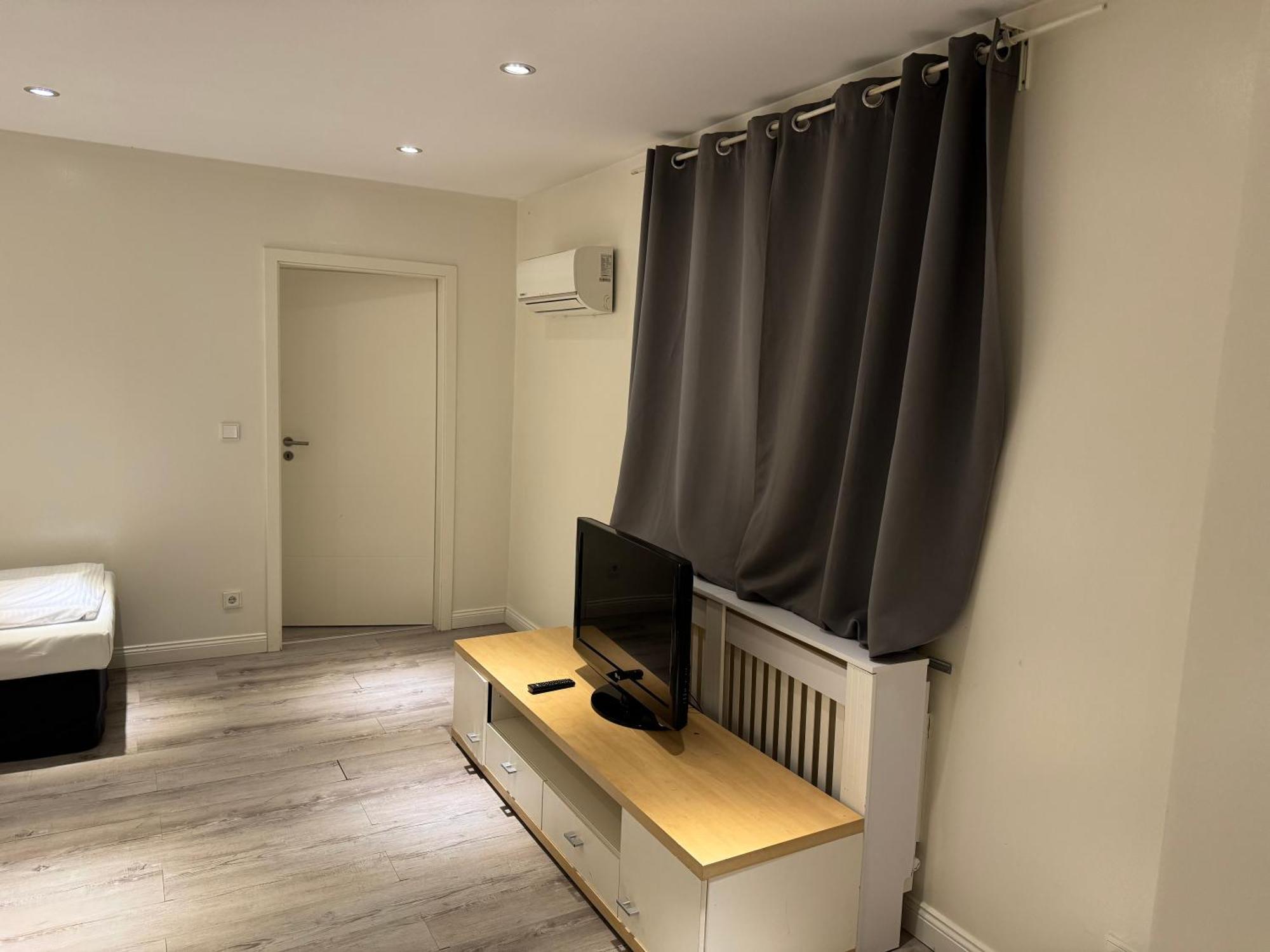 Avi City Apartments Mainhouse Dusseldorf Exterior photo