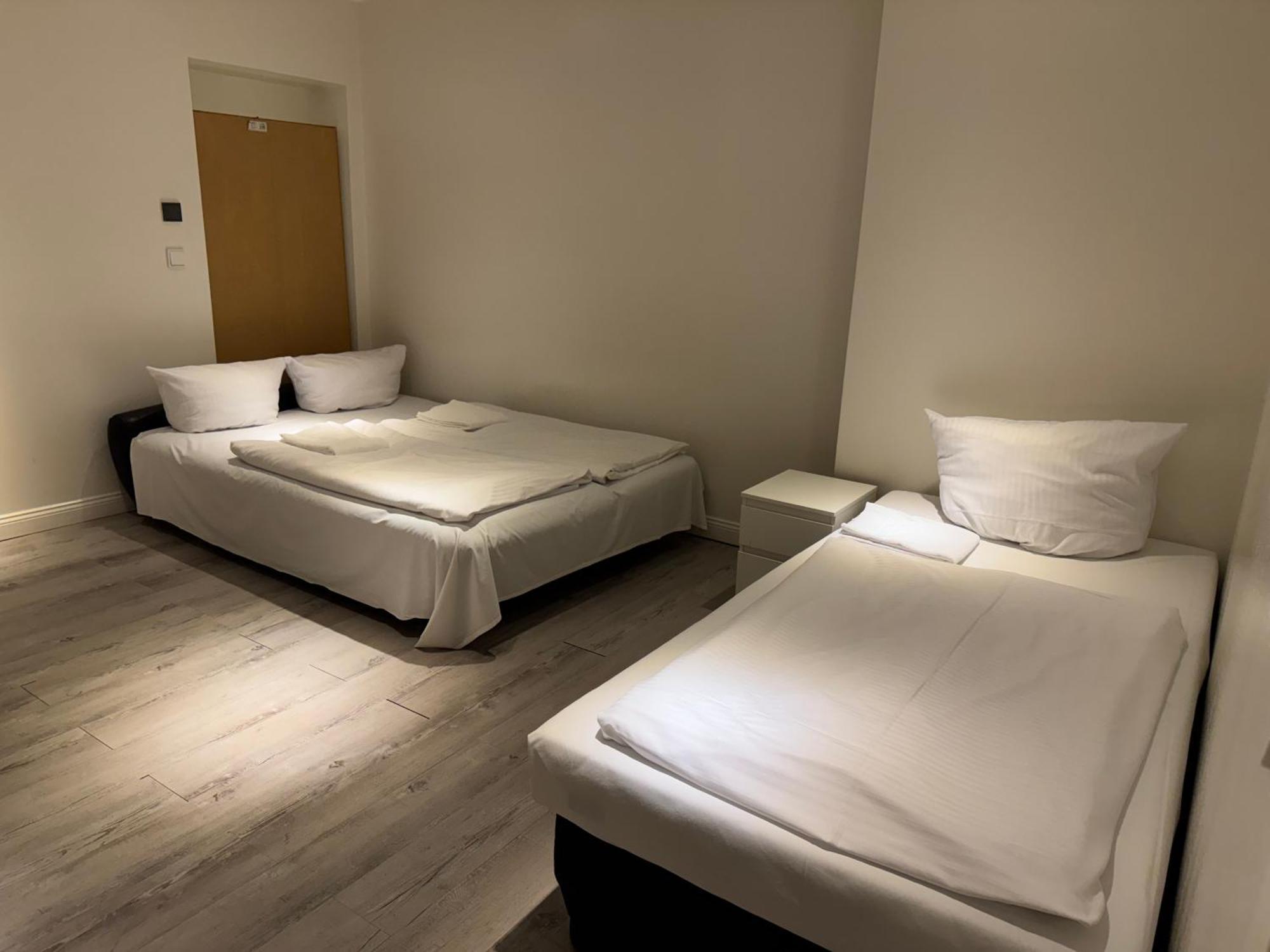 Avi City Apartments Mainhouse Dusseldorf Exterior photo